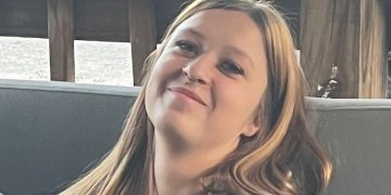 The Evansville Police Department is trying to locate missing 17-year-old girl