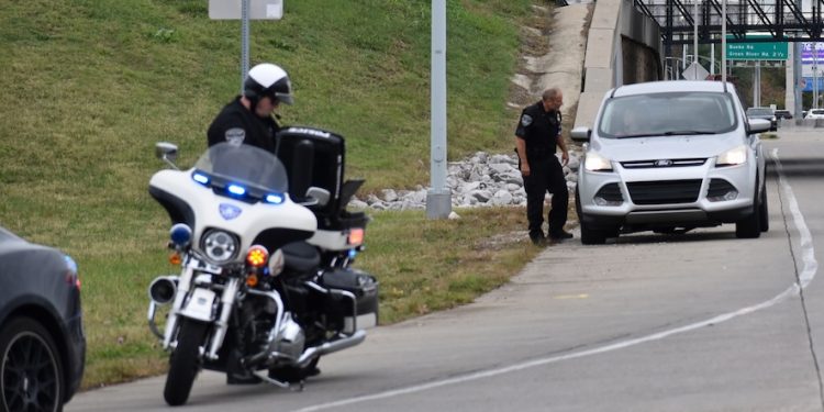 EPD traffic enforcement detail on Lloyd Expressway results in multiple citations