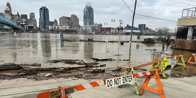 Ohio River Crossing Project Faces Delays Due to High Water Levels, But Remains on Schedule