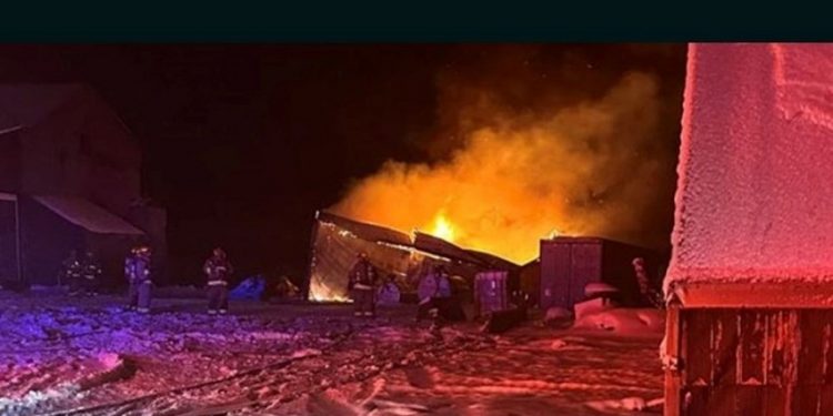 Fire Crews Respond to Blaze at Las Bravos in Boonville