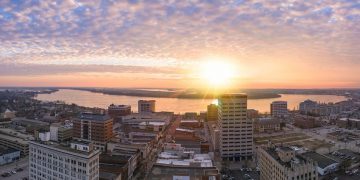 Evansville Flag Group Calls for Community Service on City’s Birthday