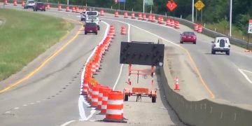 Lane Closure on North Green River Road in Evansville for Drainage Installation