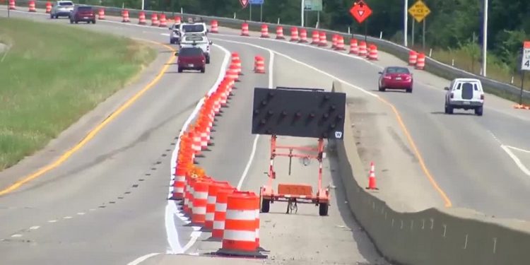 Lane Closure on North Green River Road in Evansville for Drainage Installation