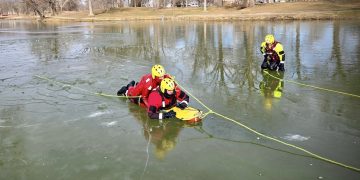Evansville dive team trains in icy water to prepare for ice rescues