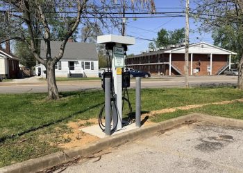 City of Evansville expands electric vehicle charging network with new station