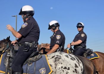 Evansville police mounted patrol visits career and technical center students for hands-on public safety lesson