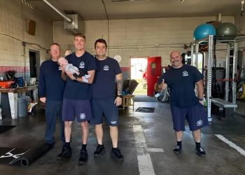 Evansville firefighters praised for comforting parents after responding to 2-month-old baby who stopped breathing